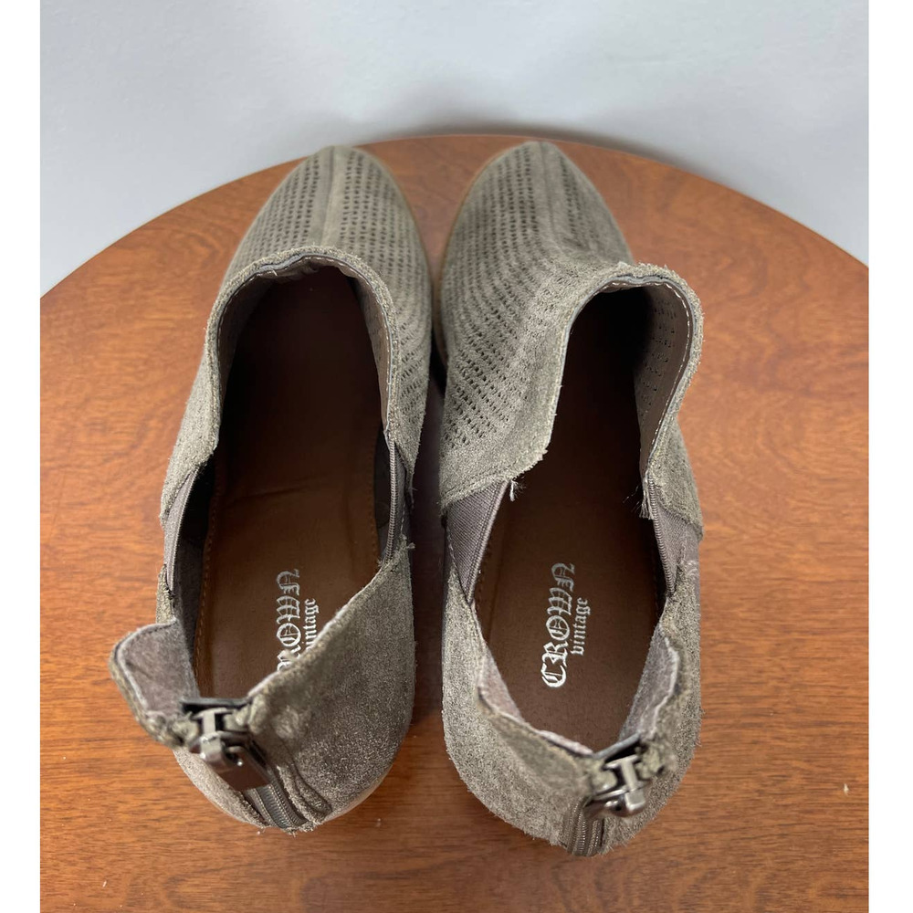Crown Vintage Tabby Perforated Suede Bootie Size 8.5 - Picture 7 of 7